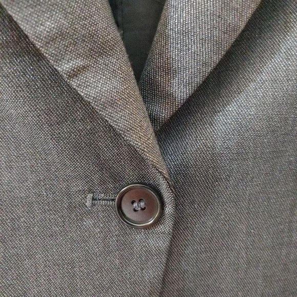 Theory Etiennette Blazer in Good Wool - Picture 7 of 10